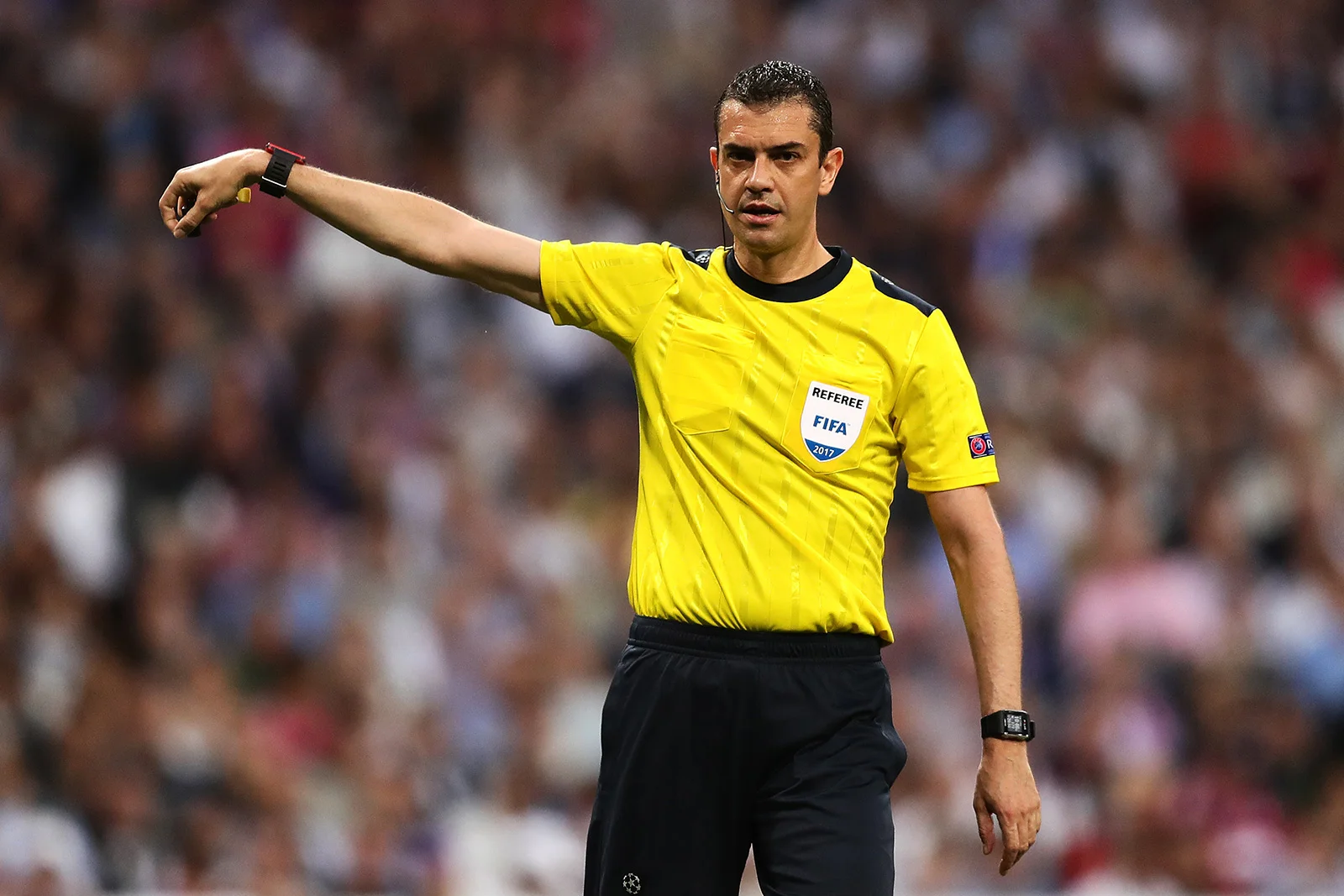 "Любимый" рефери для Украины Виктор Кашшаи / Фото AFP