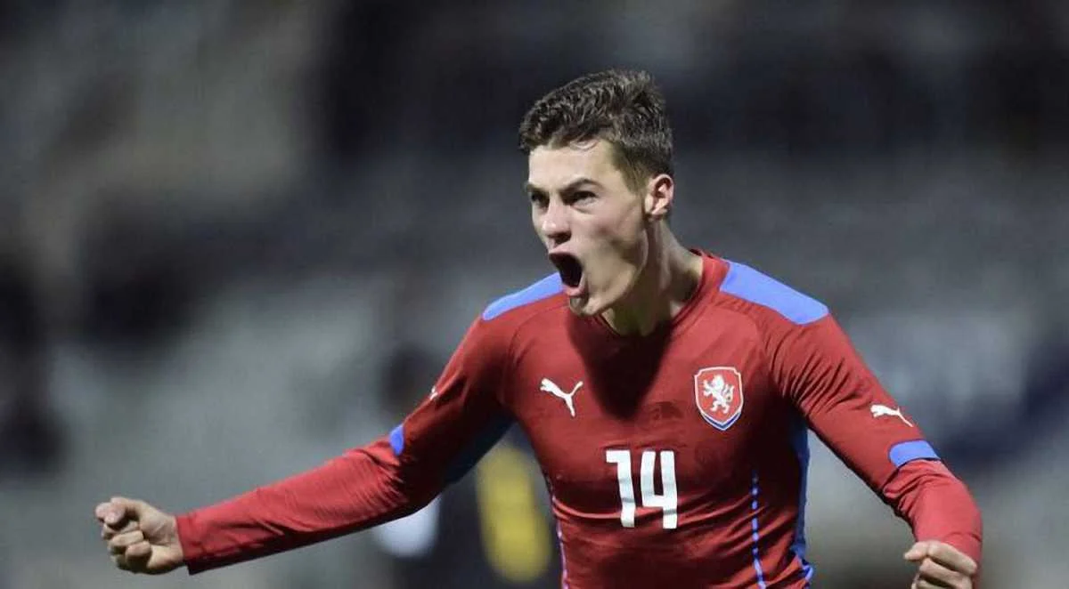 Патрік Шик / Соцмережі