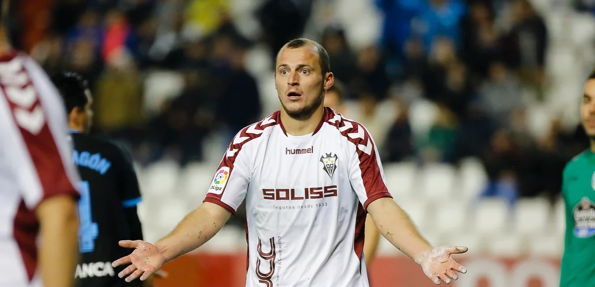 Зозулі залишається розводити руками