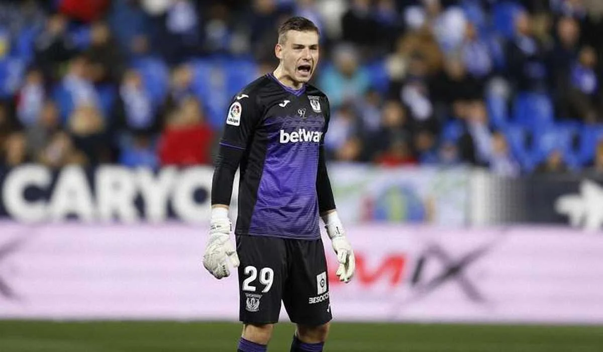 Лунін майже не грає за Леганес