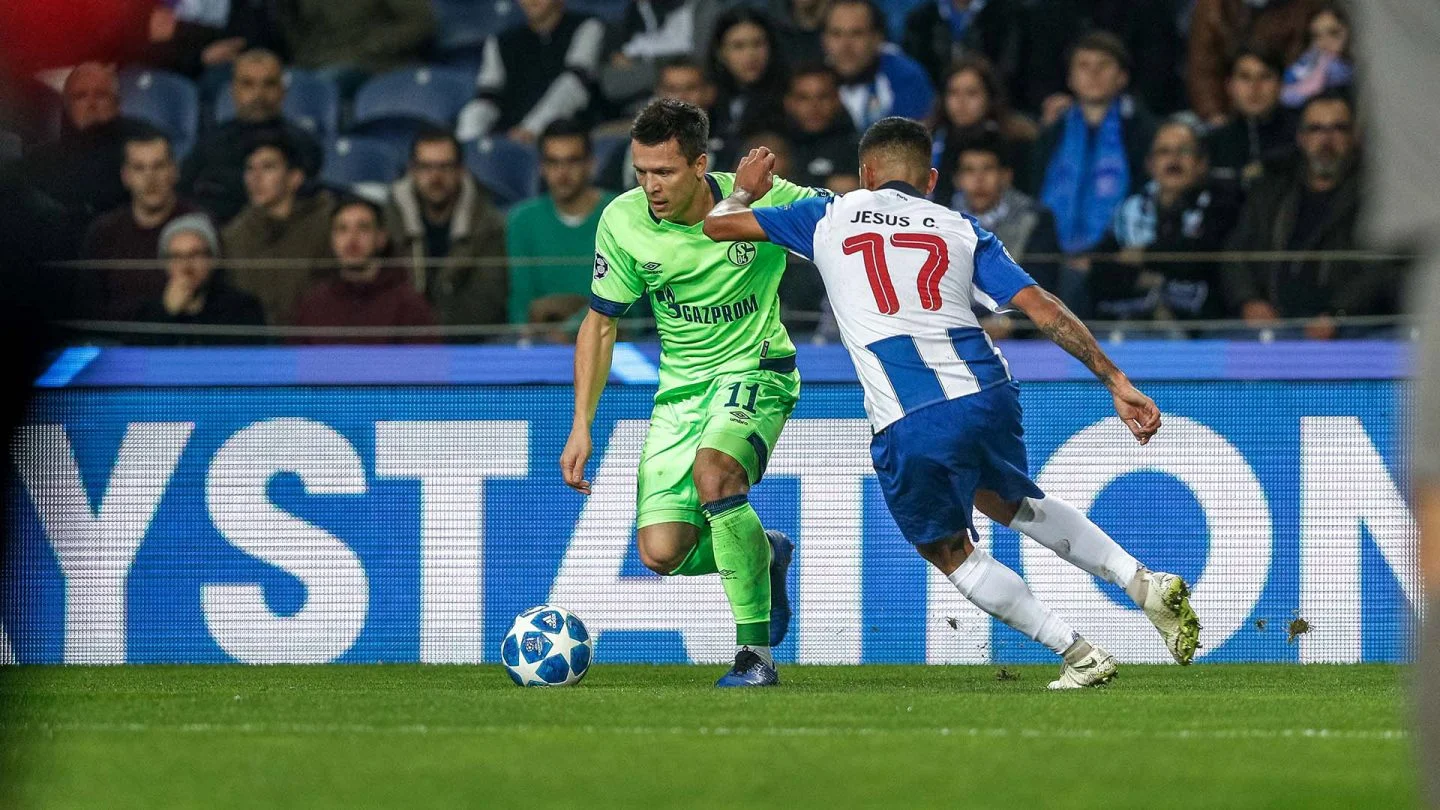 Коноплянка в матче против Порту