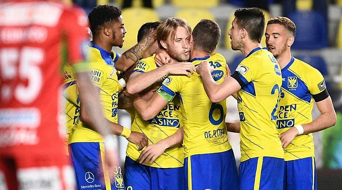 Роман Безус забил за Сент-Трюйден / соцсети