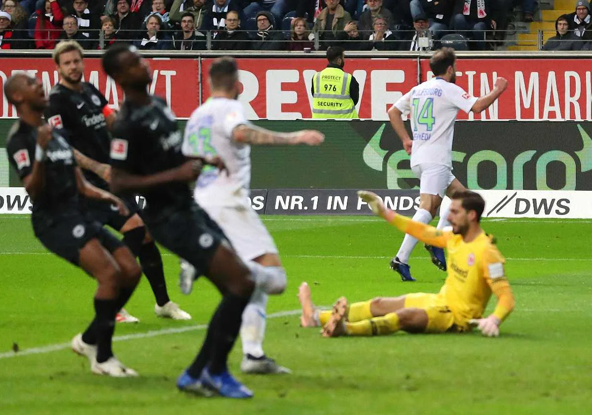 Мехмеди открывает счет в матче / Твиттер ФК Вольфсбург