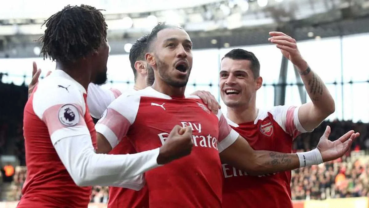 Арсенал святкує красиву перемогу / Twitter