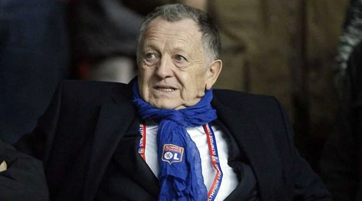 Жан-Мішель Ола / Соцмережі