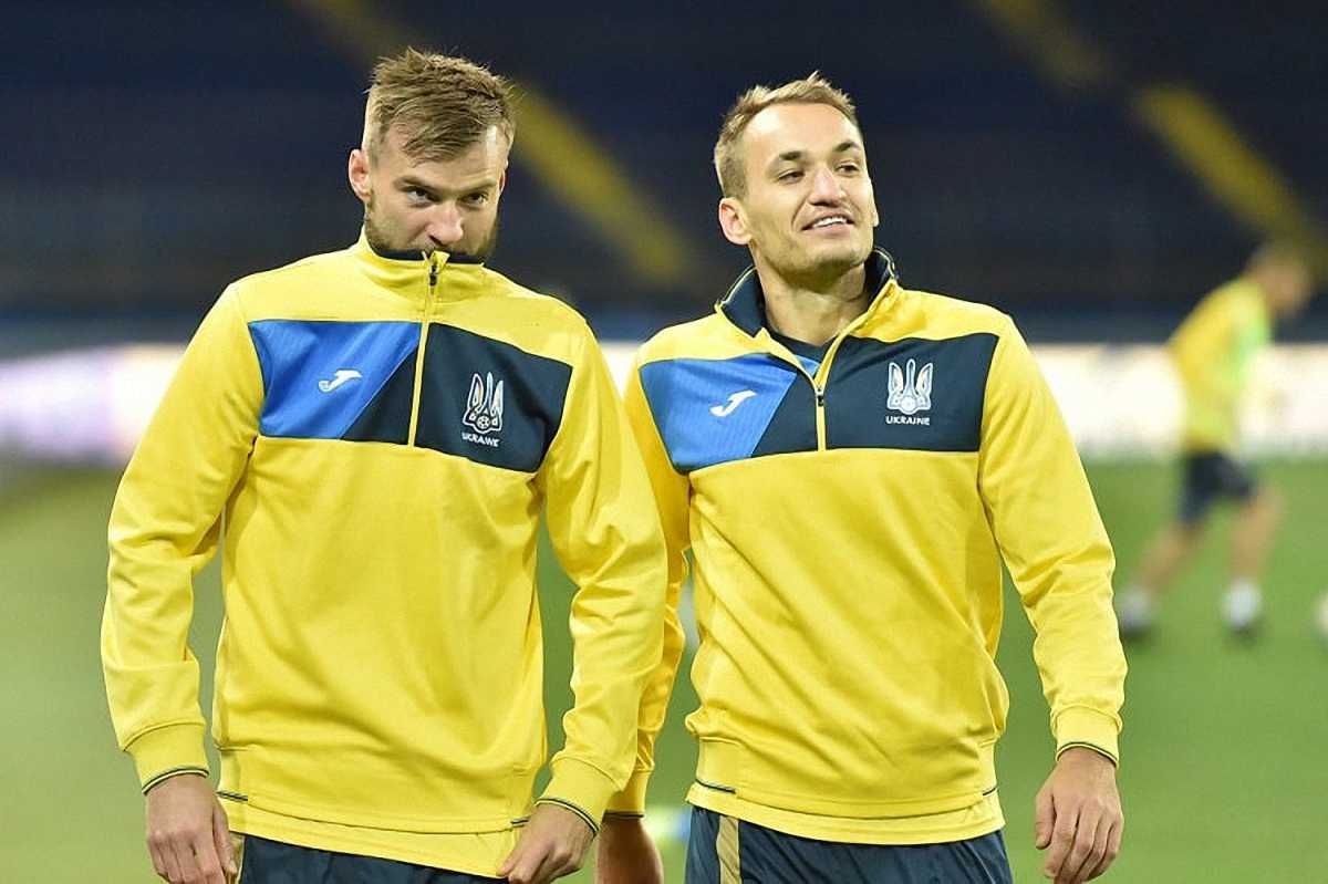 Євген Макаренко (праворуч) та Андрій Ярмоленко / ФФУ