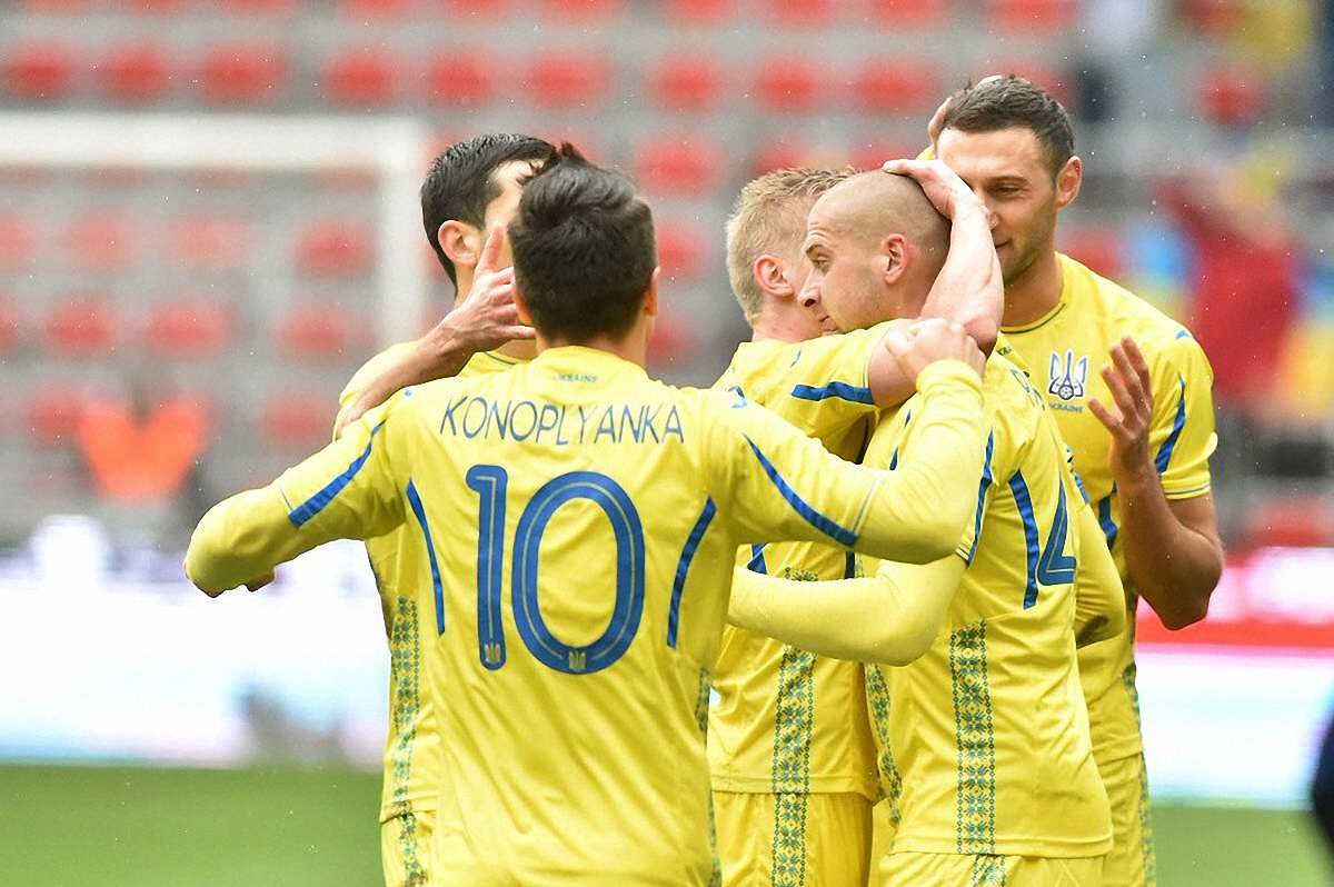 Украина сохранила свое место в обновленном рейтинге ФИФА