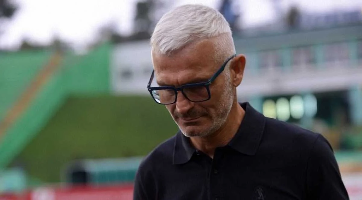 Фабріціо Раванеллі / Соцмережі