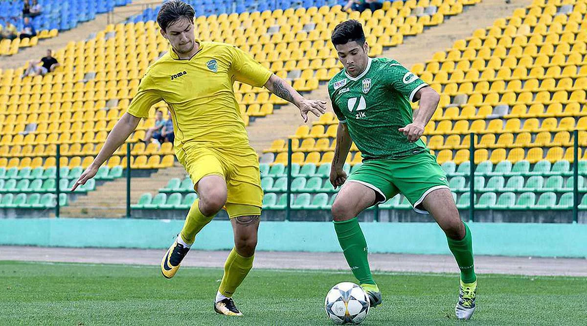 Катриель Санчес (справа) / ФК Карпаты