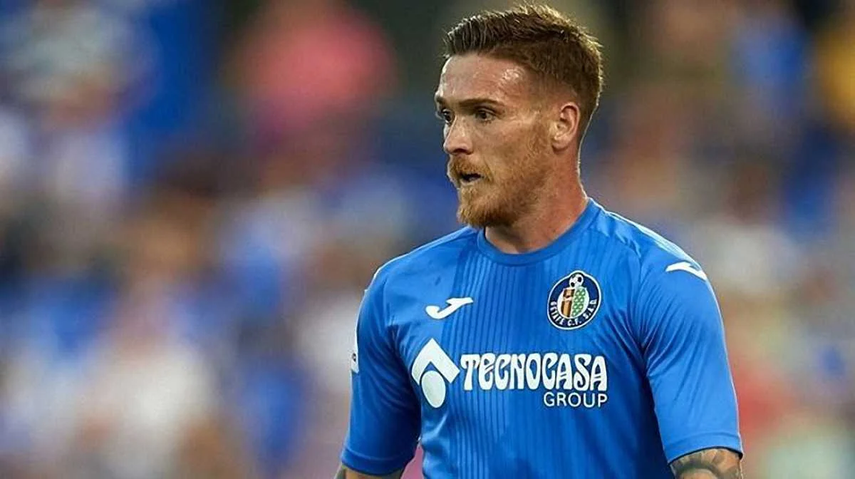 Віторіну Антунеш / Соцмережі