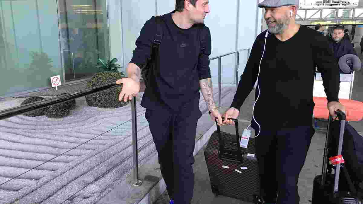 Селезнев прилетел в Малагу – в аэропорту его встречали журналисты и болельщики