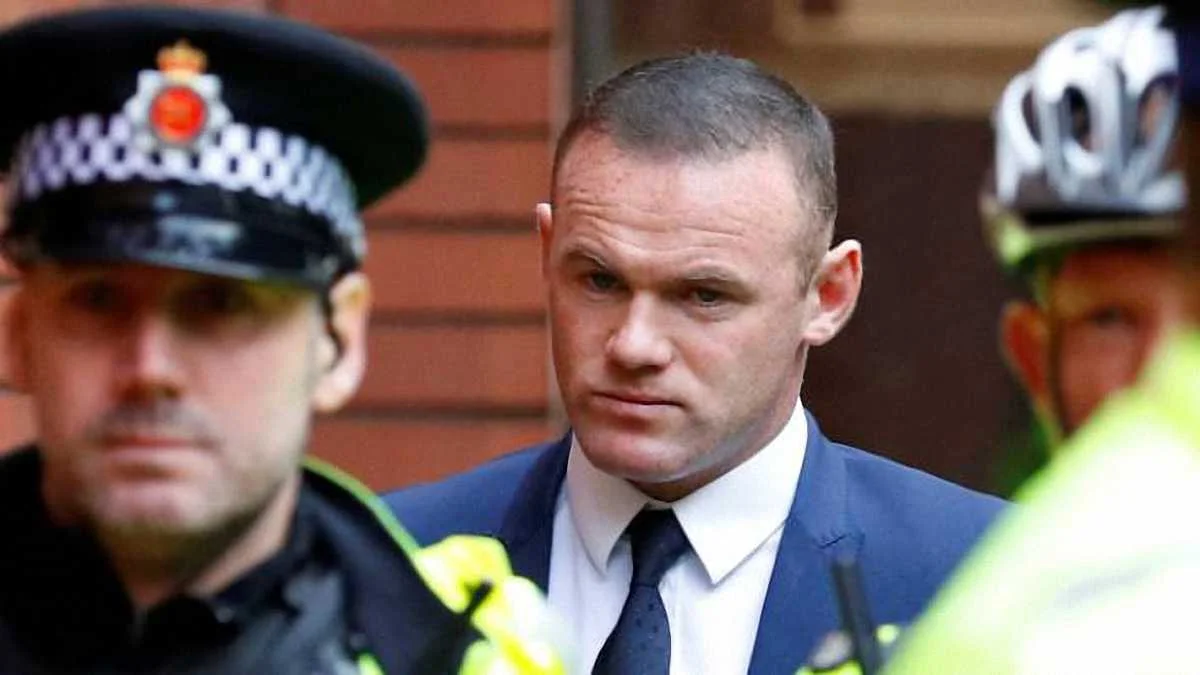 Уэйн Руни продолжает жить по правилам рок-звезды