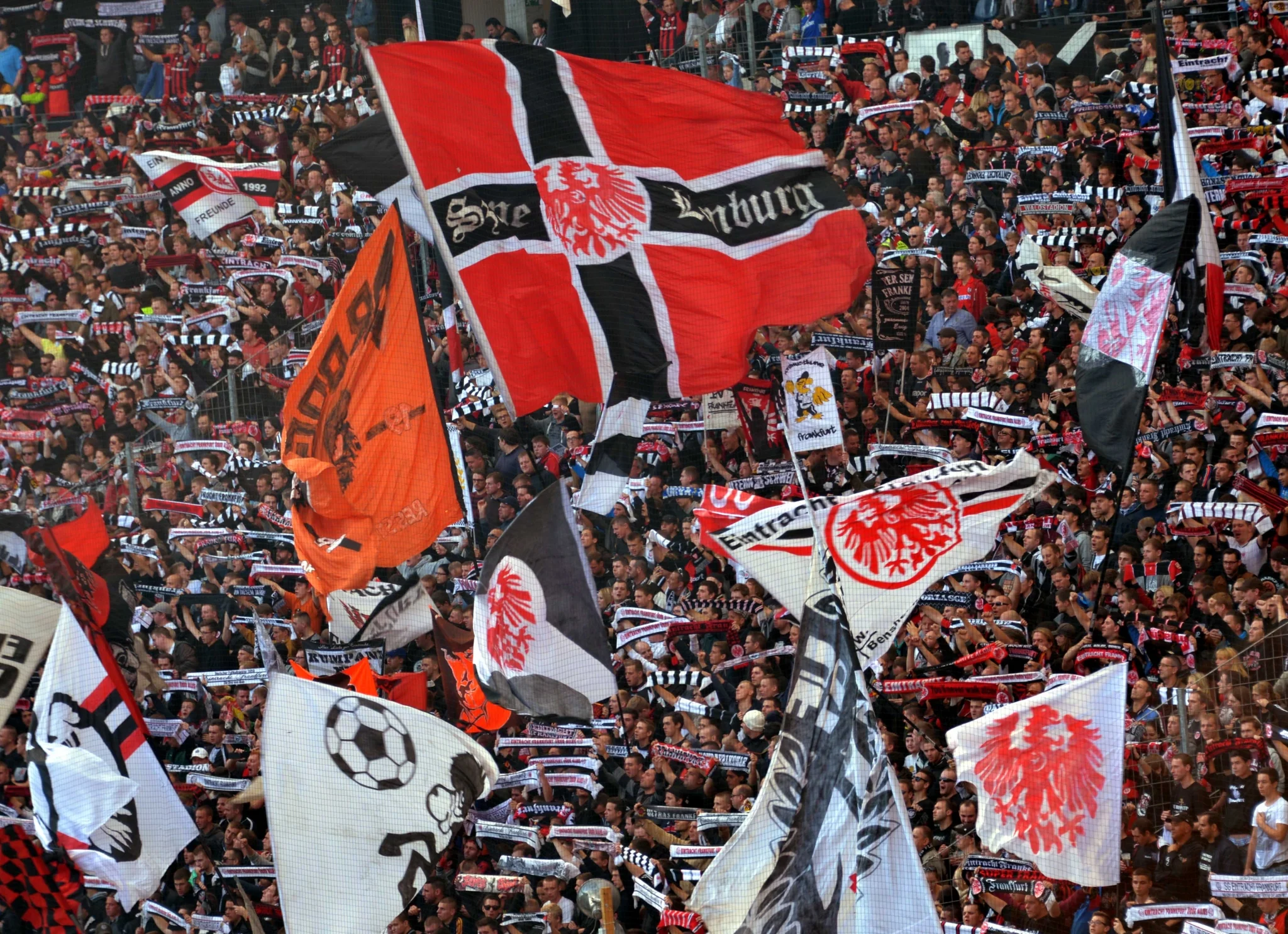 Болельщики франкфуртцев / фото: Journal Frankfurt