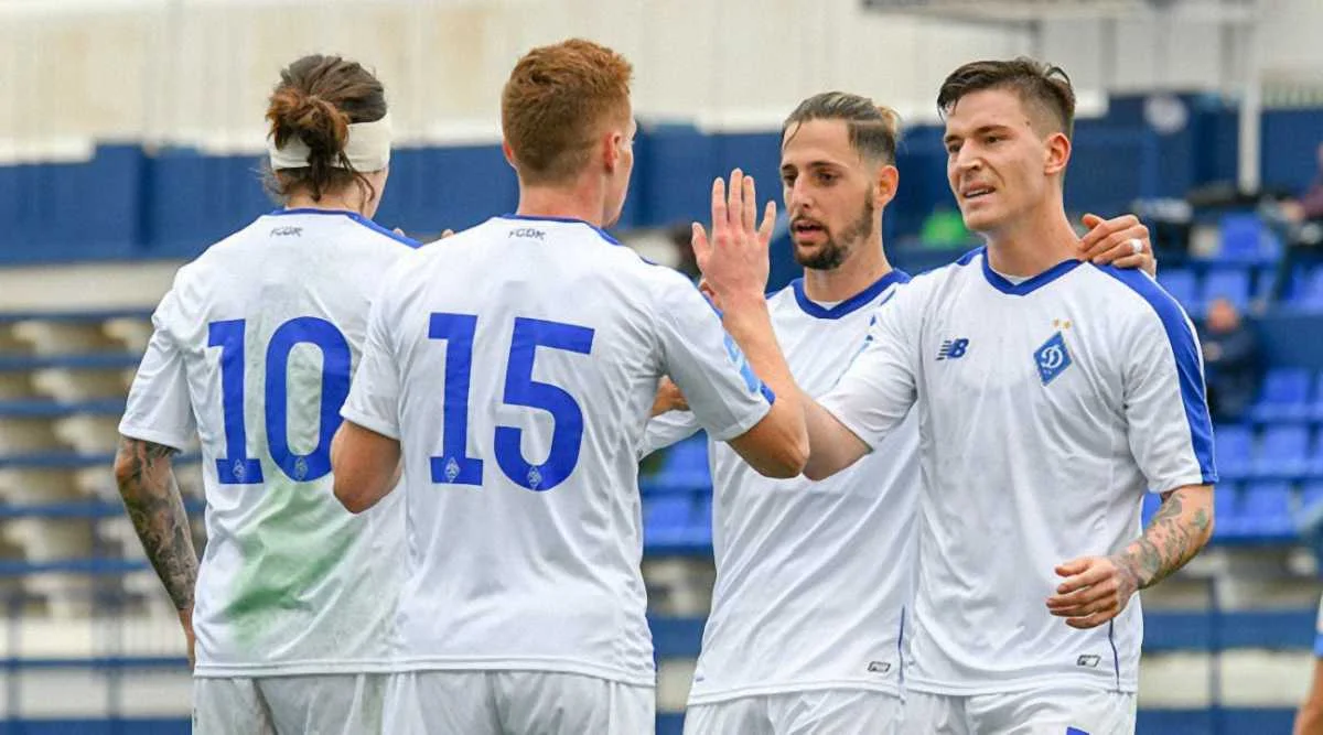 Динамо – Бохум / Твиттер киевлян