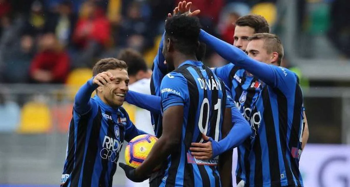 Дуван Сапата в обіймах партнерів / ФК Аталанта