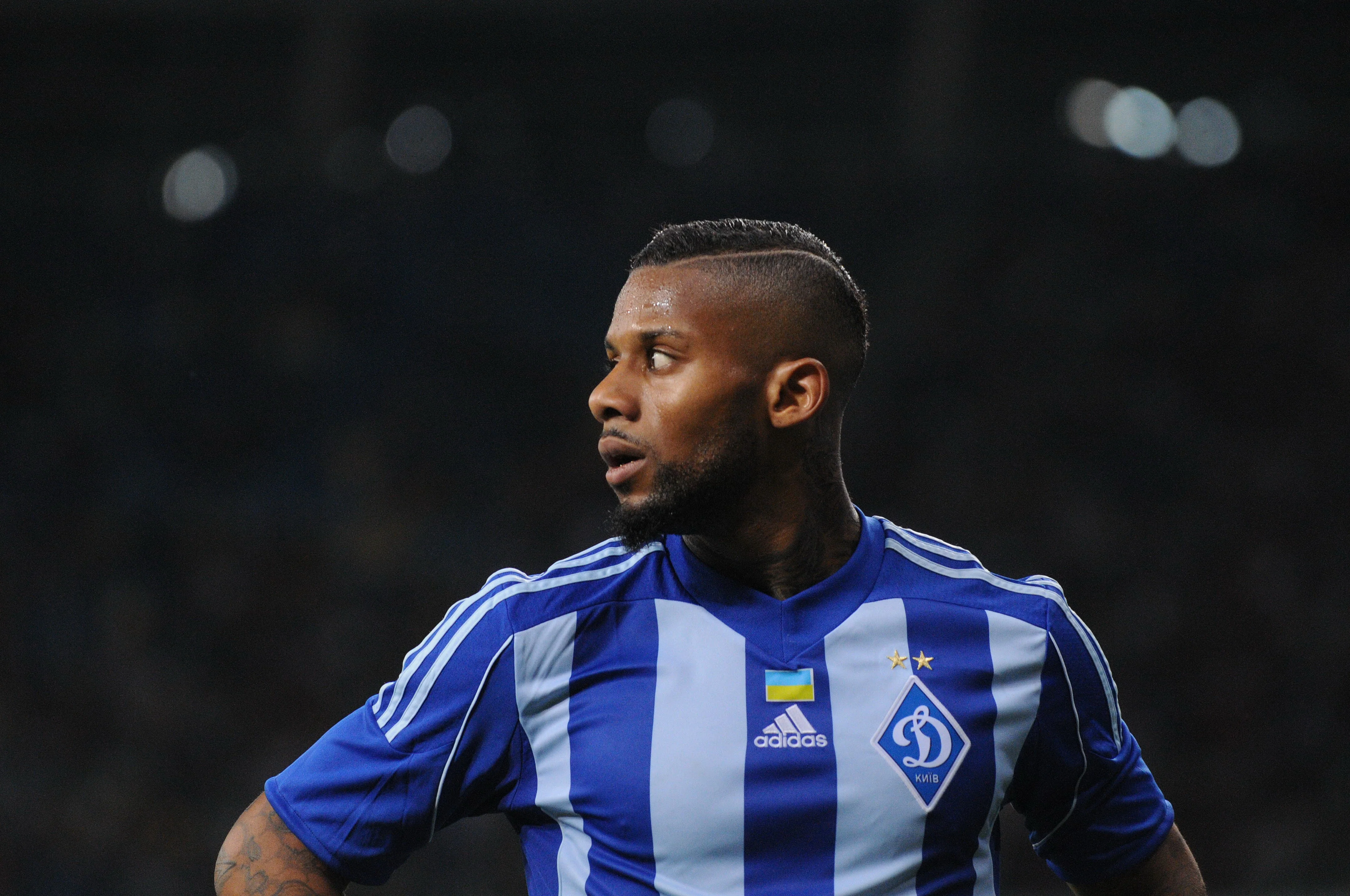 Джермейн Ленс у футболці Динамо / Футбол 24