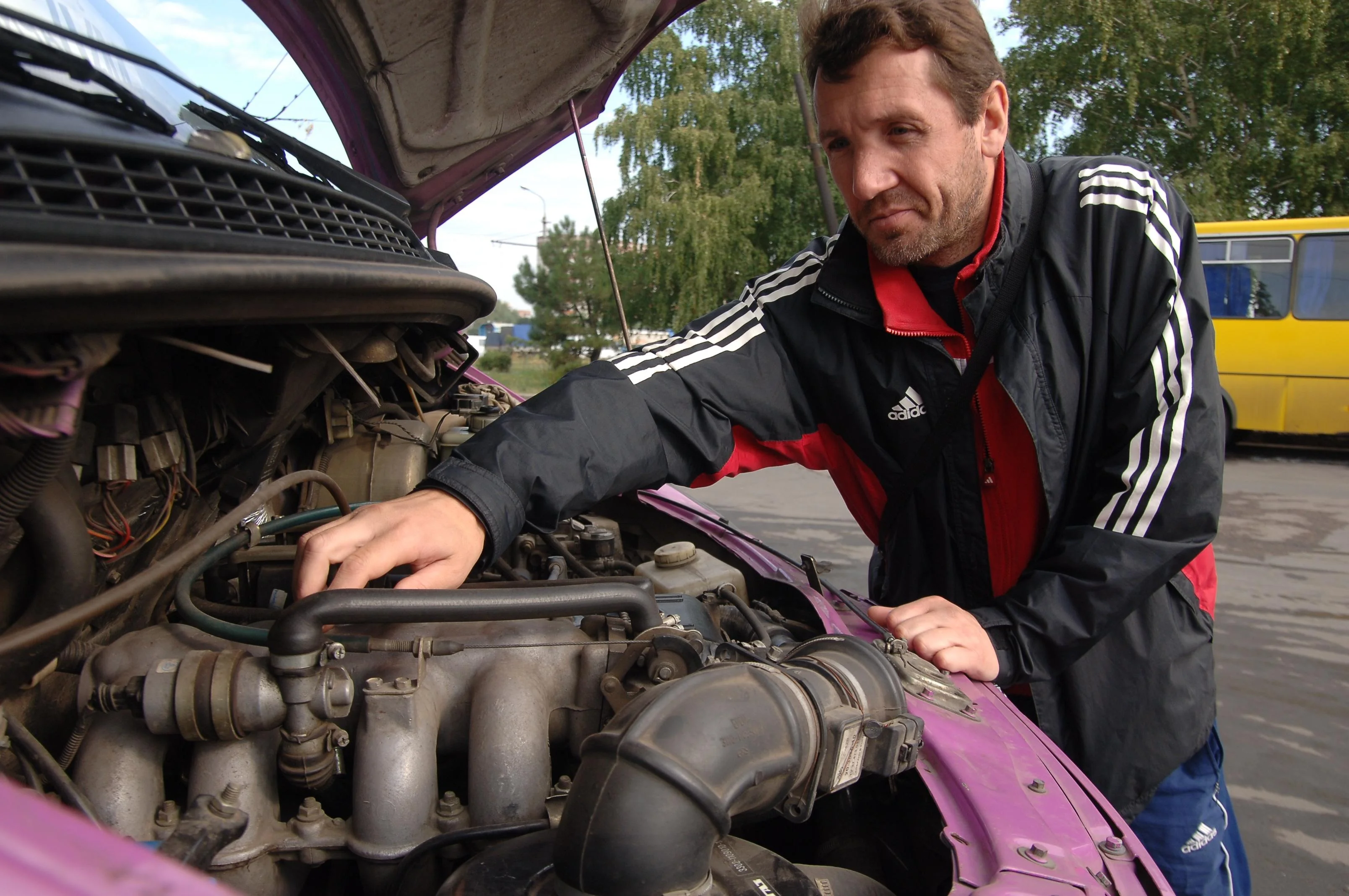 Олександр Бабій: з футболу – в механіки