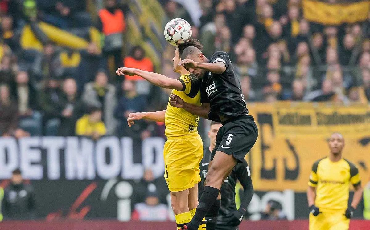 Айнтрахт – Боруссия Д – 1:1 – видео голов и обзор матча