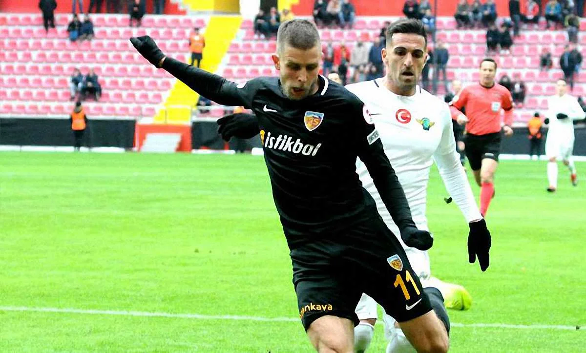 Артем Кравець відзначився голом за Кайсеріспор у чемпіонаті Туреччини