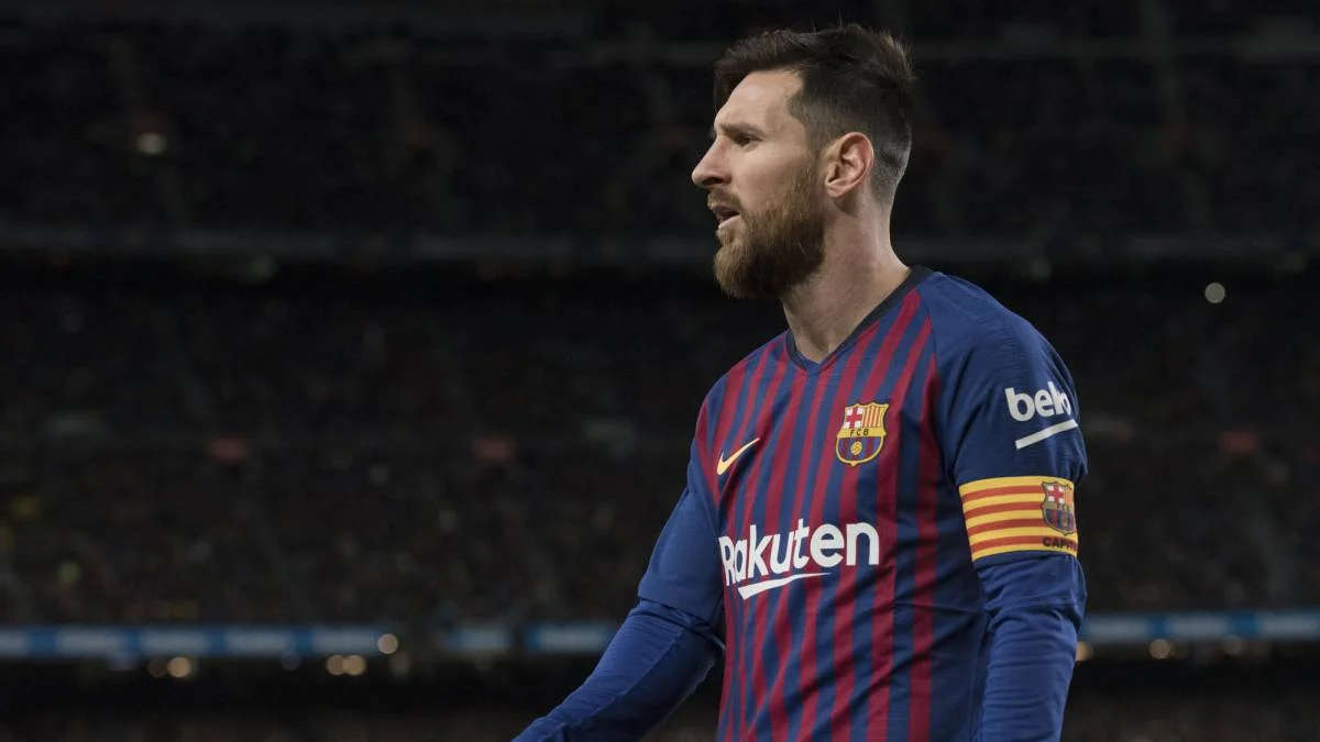 Месси сыграл больше всего среди форвардов