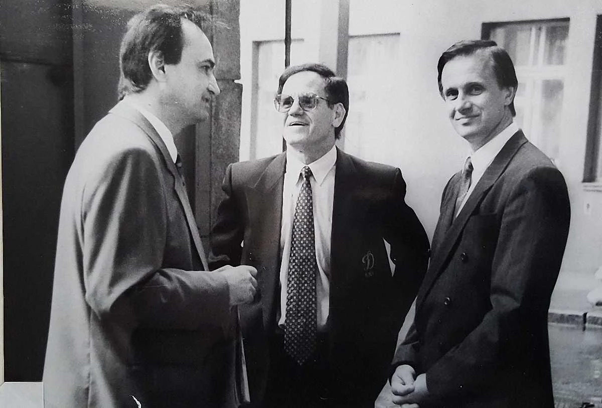 Безверхий, Сабо, Кобрин