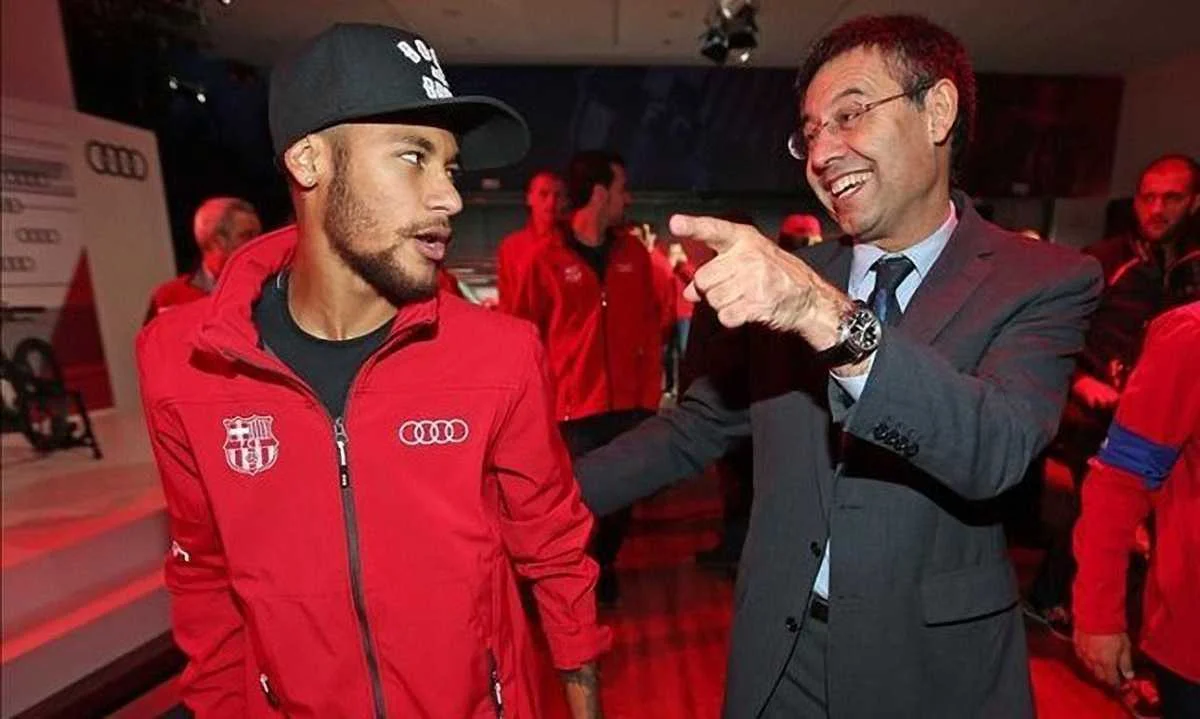 Неймар и Хосеп-Мария Бартомеу / Фото ФК Барселона