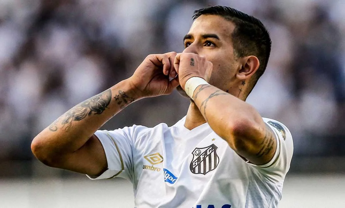 Дерліс Гонсалес / Соцмережі