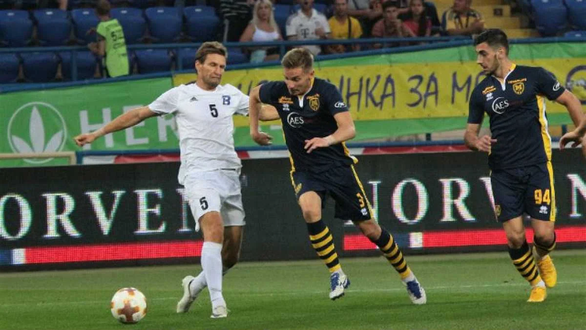 Матчі чемпіонату України перенесуть через вибори Президента