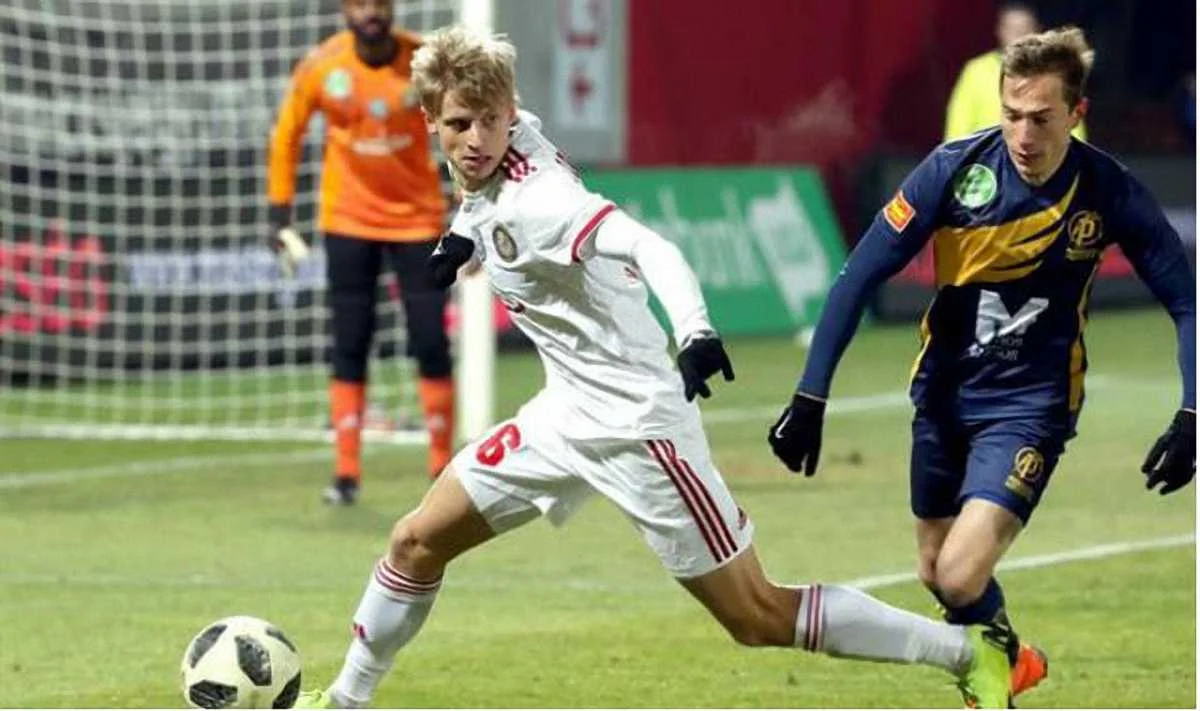 Павел Лукьянчук (слева) / ФК Кишварда