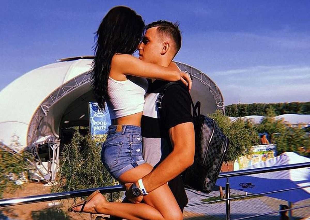 Андрій Лунін з дівчиною / Instagram