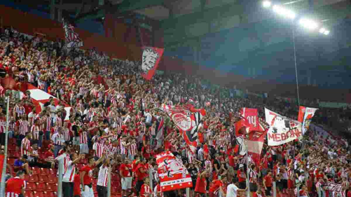 Олимпиакос – Динамо: греческие фанаты вывесили флаг России перед матчем Лиги Европы