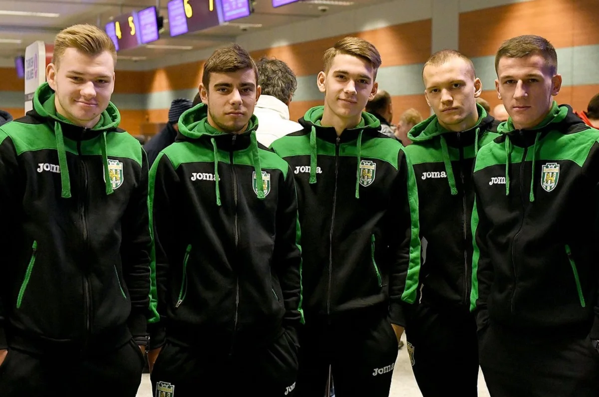 Таланти Карпат чекають свого шансу / Фото ФК Карпати