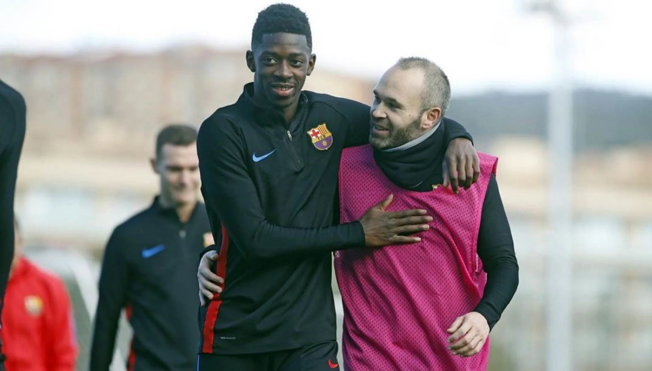 Усман Дембеле и Андрес Иньеста / Фото ФК Барселона