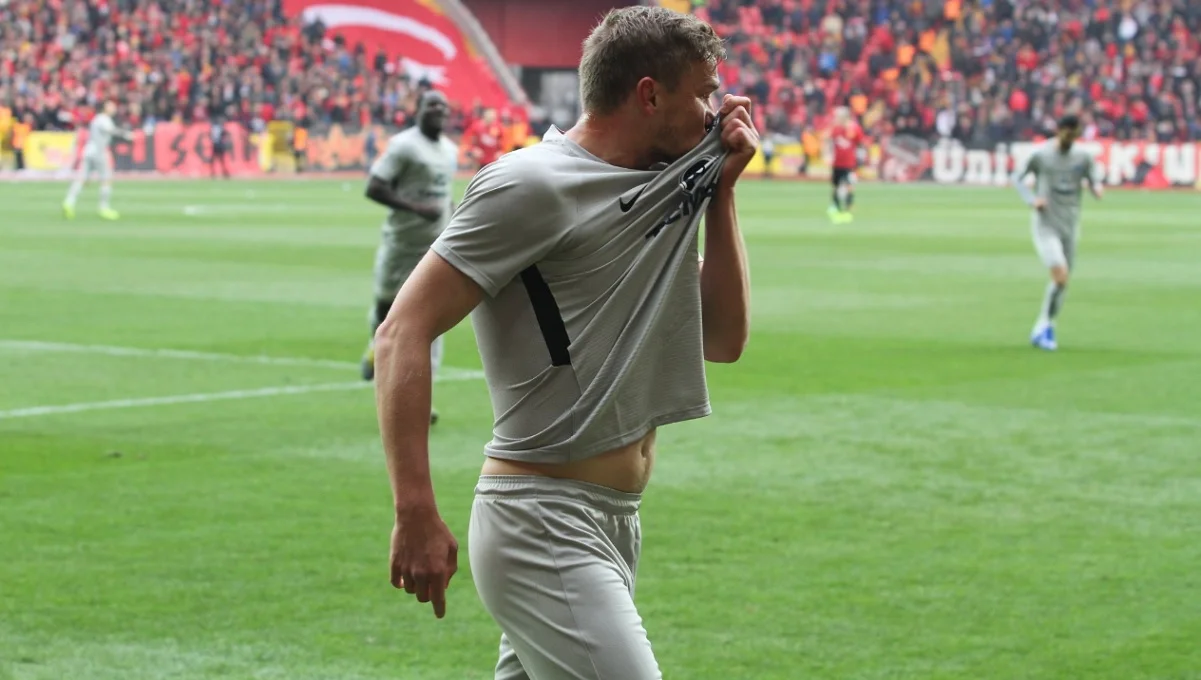 Олександр Гладкий / Адана Демірспор