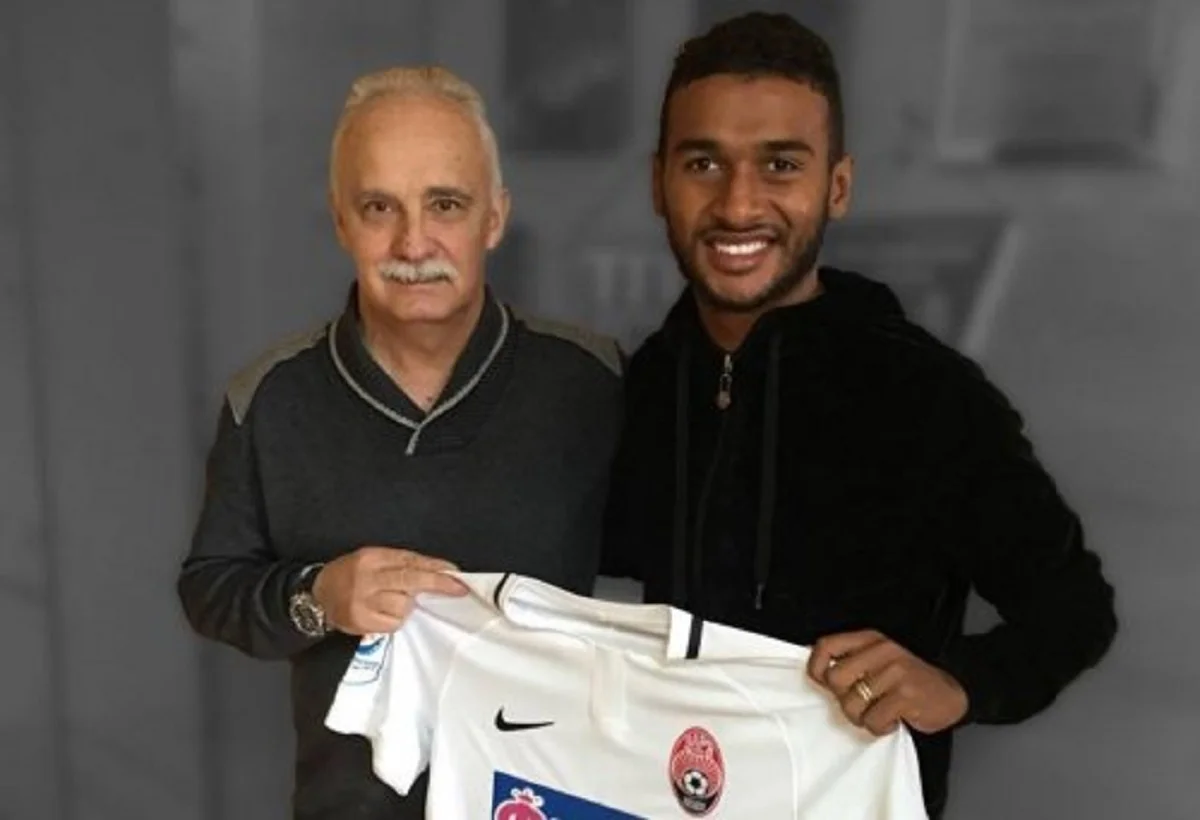 Матеус Нортон / Заря