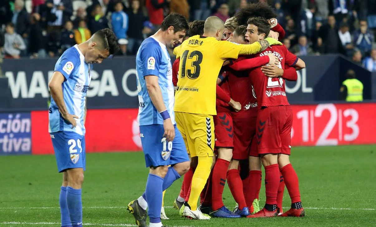 Евгений Селезнев опустил голову, потеряв момент Малаги