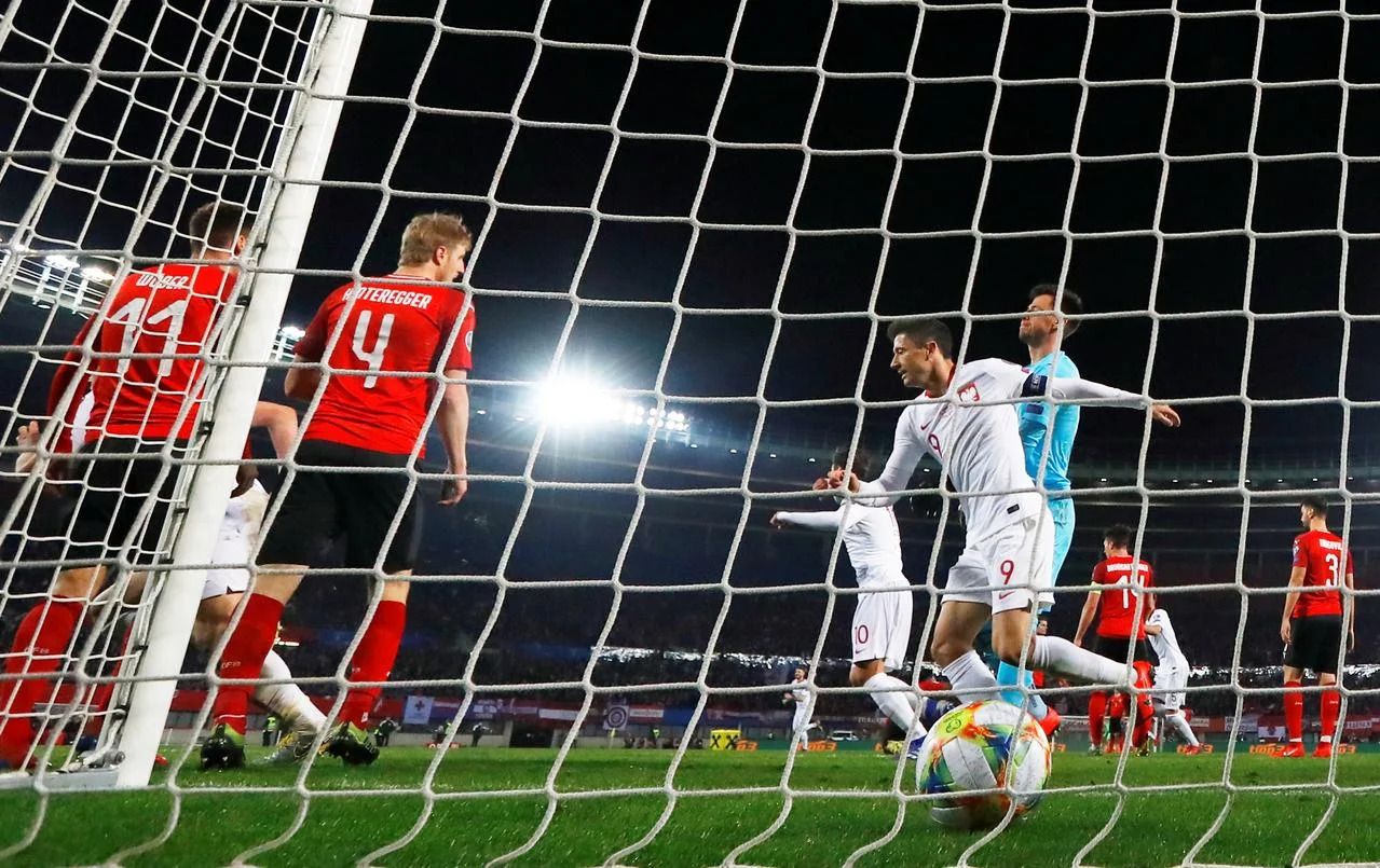 Пйонтек принес победу полякам / Reuters