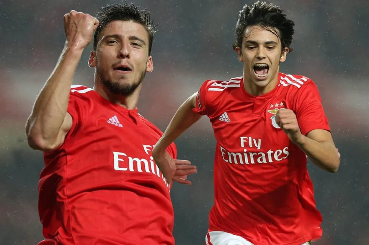 Рубен Діаш та Жоао Феліш / Mirror