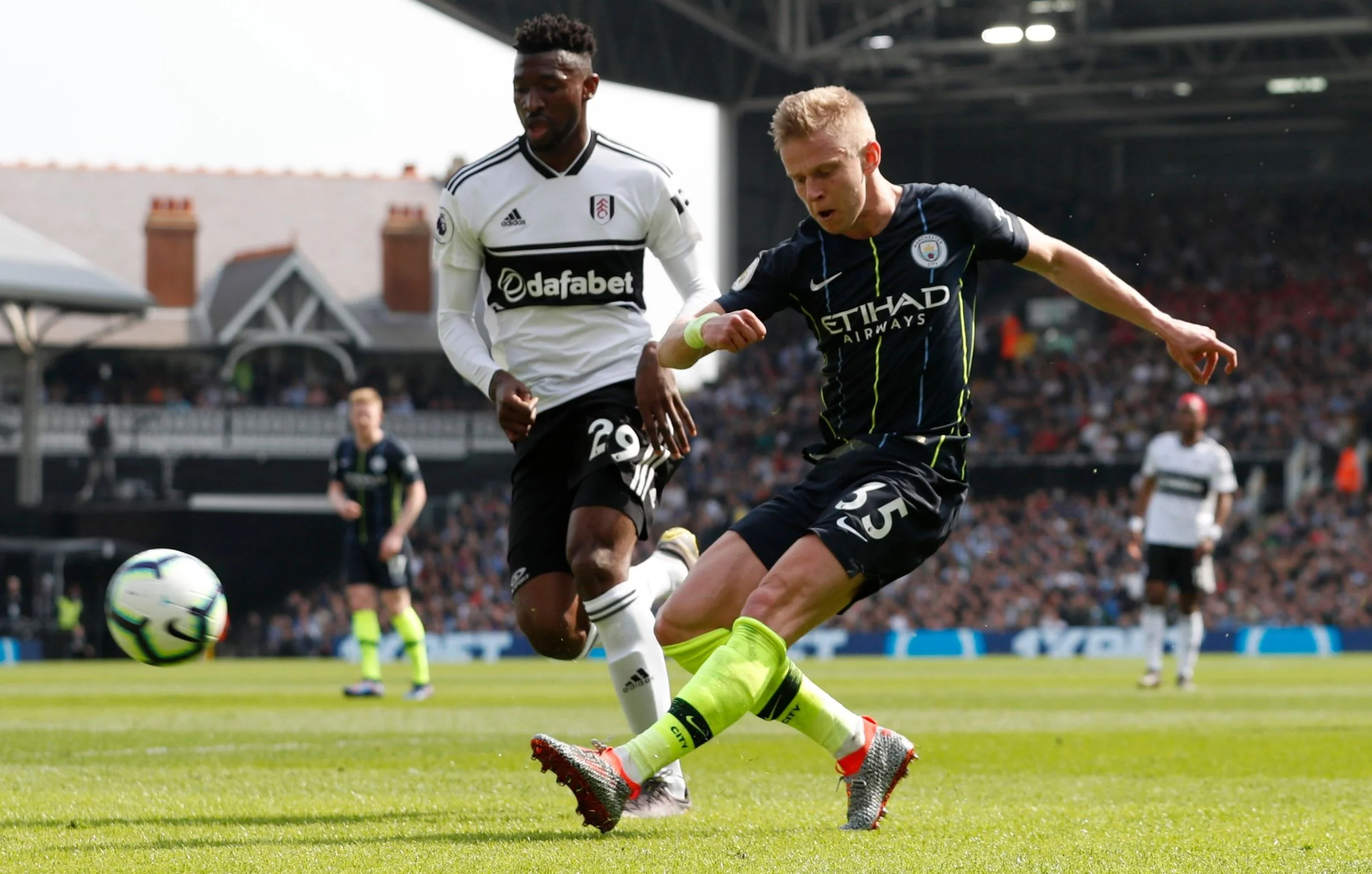 Александр Зинченко стал стабильным игроком основы Манчестер Сити