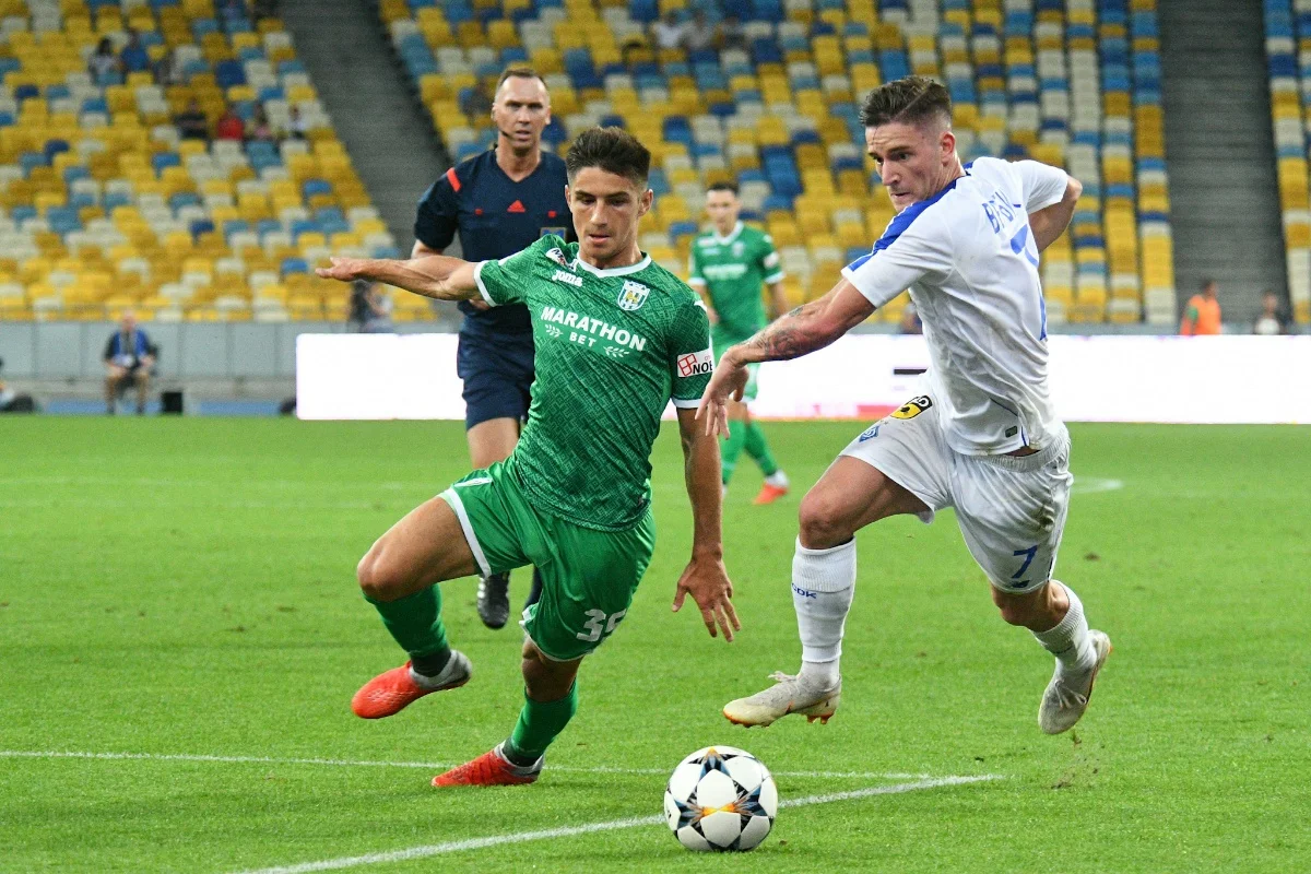 Марьян Швед (слева) / Футбол 24