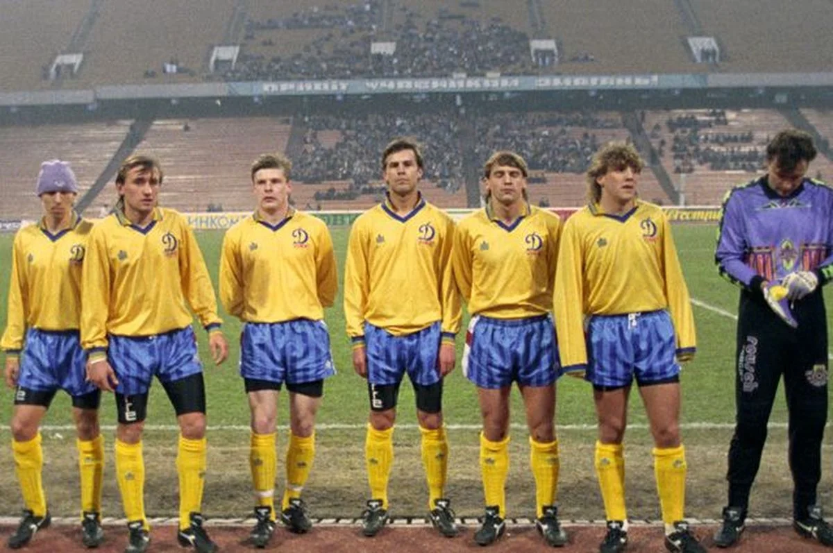 Борис Деркач (другий ліворуч) приніс Динамо титул чемпіонів СРСР в останньому сезоні цього турніру