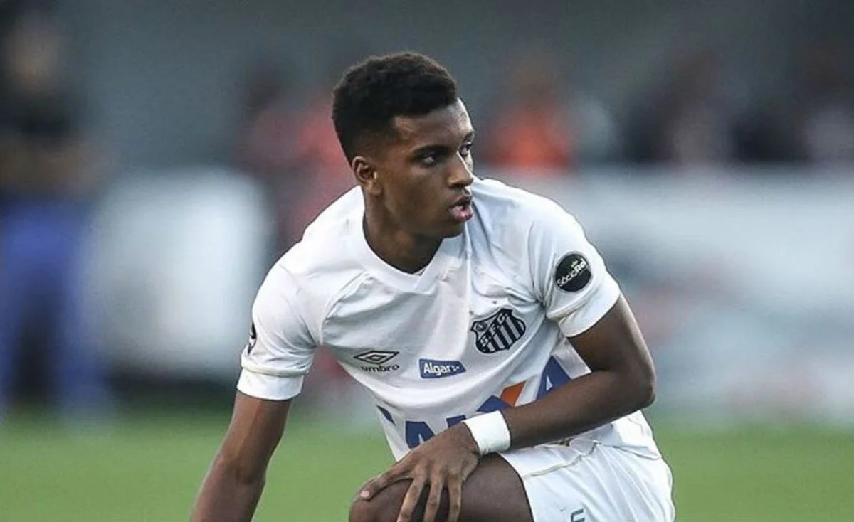 Родріго Гоїс / соцмережі