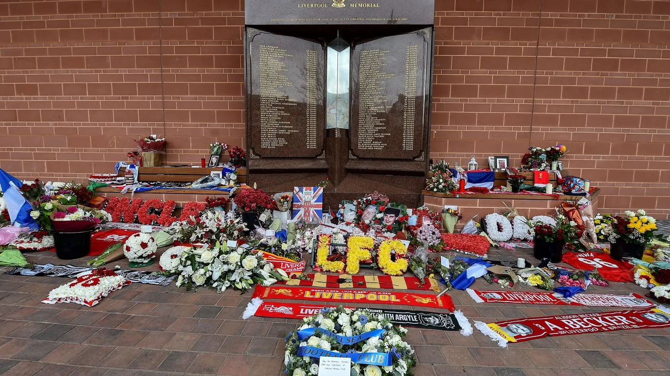 Меморіал жертвам Хіллсборо / офіційний сайт АПЛ