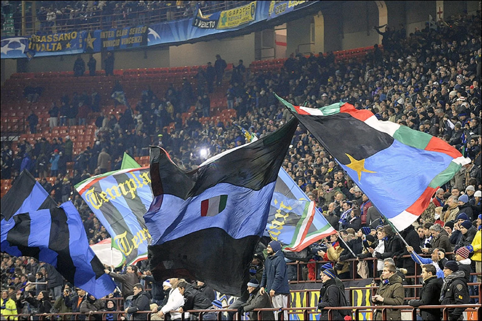 Фаны Интера / Reuters