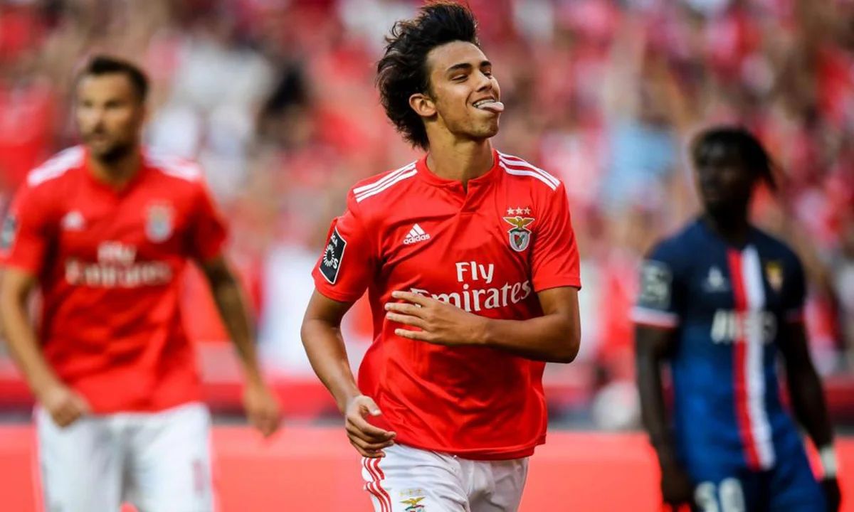 Жоау Феліш / 90min