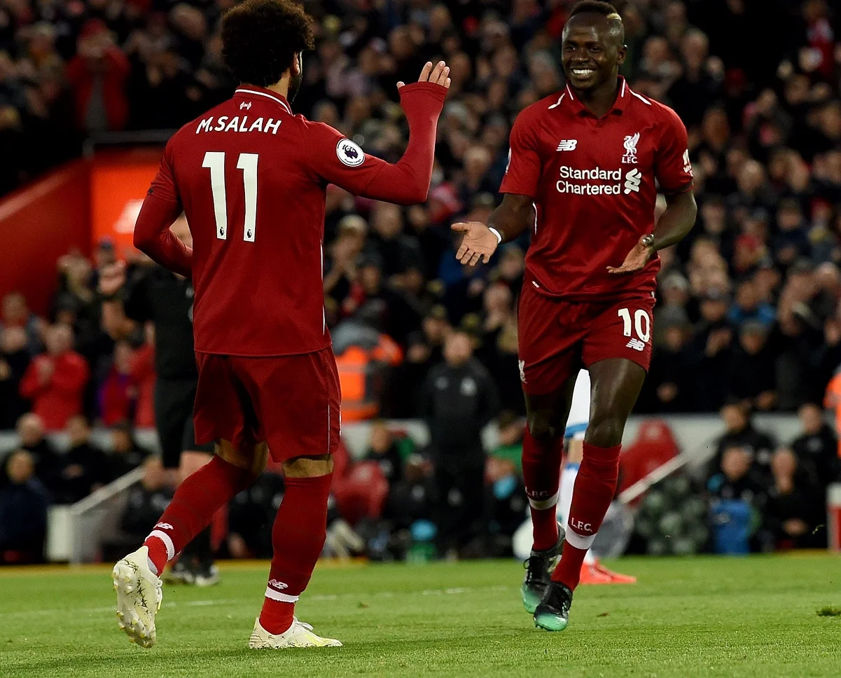 Салах и Мане празднуют гол / Ливерпуль