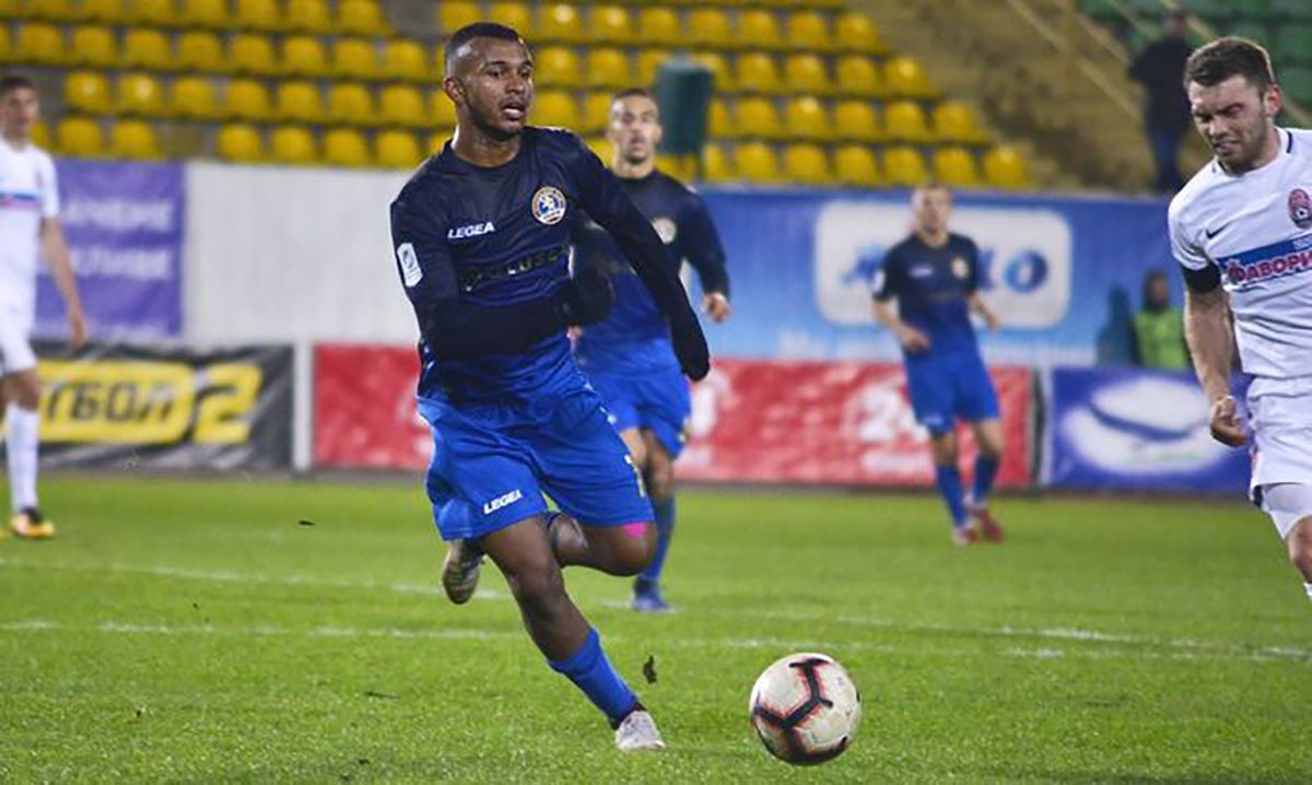 Липе Велозу / UA-Football