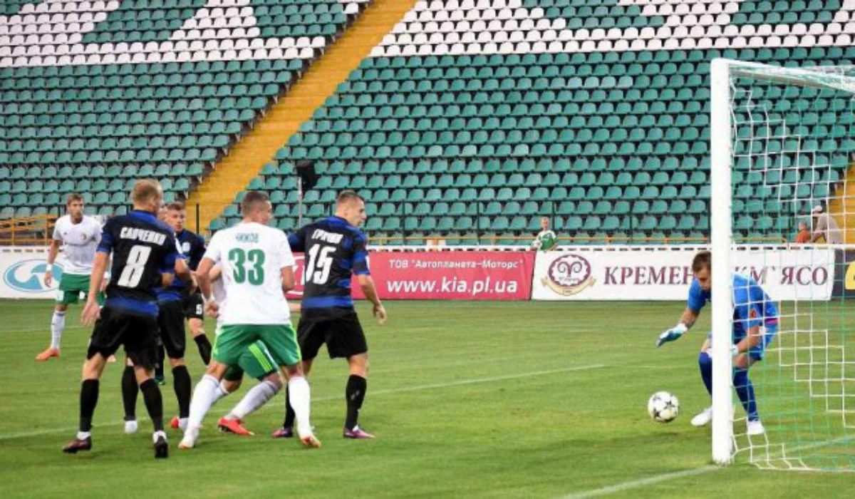 Курьезный автогол в матче Черноморец – Ворскла