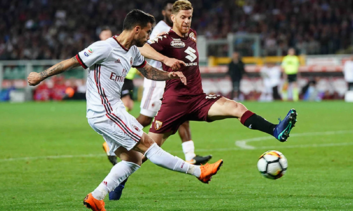 Милан уступил Торино, Лацио победил Сампдорию, Кьево расписал ничью с Пармой: 34-й тур Серии А, матчи воскресенья