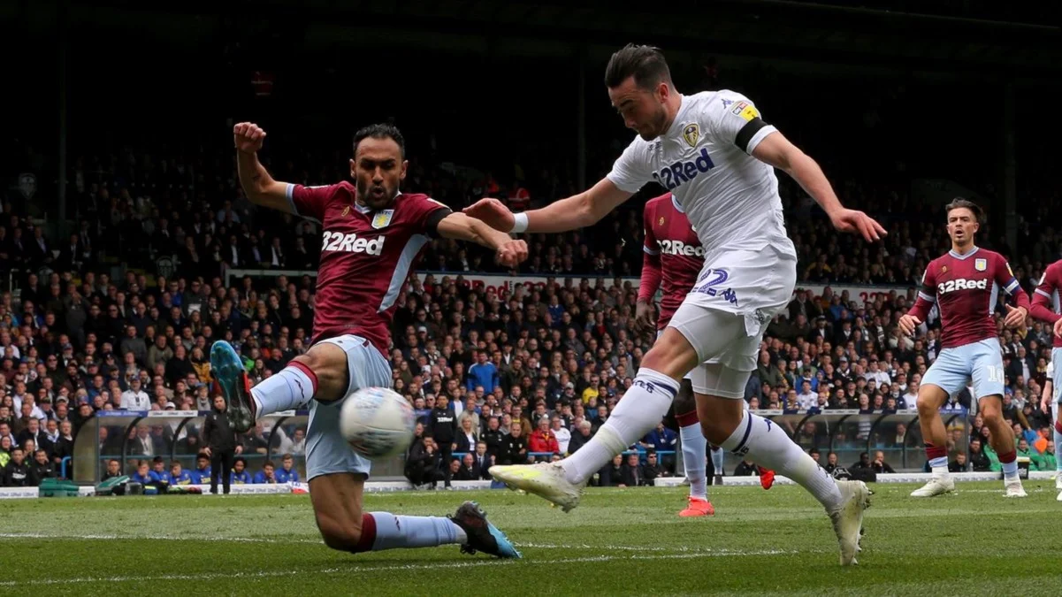 Лидс расписал ничью с Астон Виллой